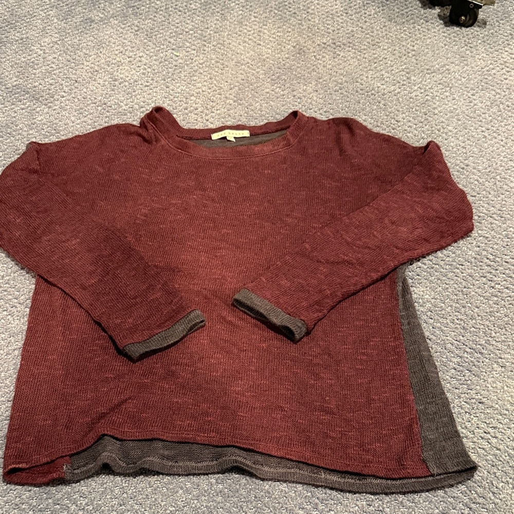 Red Haute Burgundy and Gray Crew Neck Sweater. Super soft